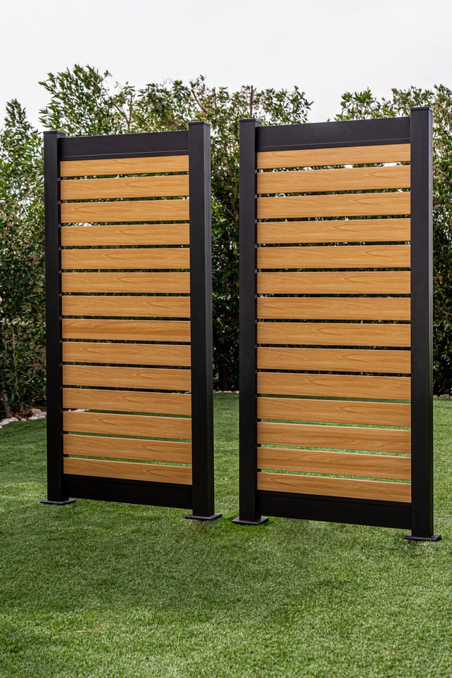 Aluminum Privacy screen with wood finish